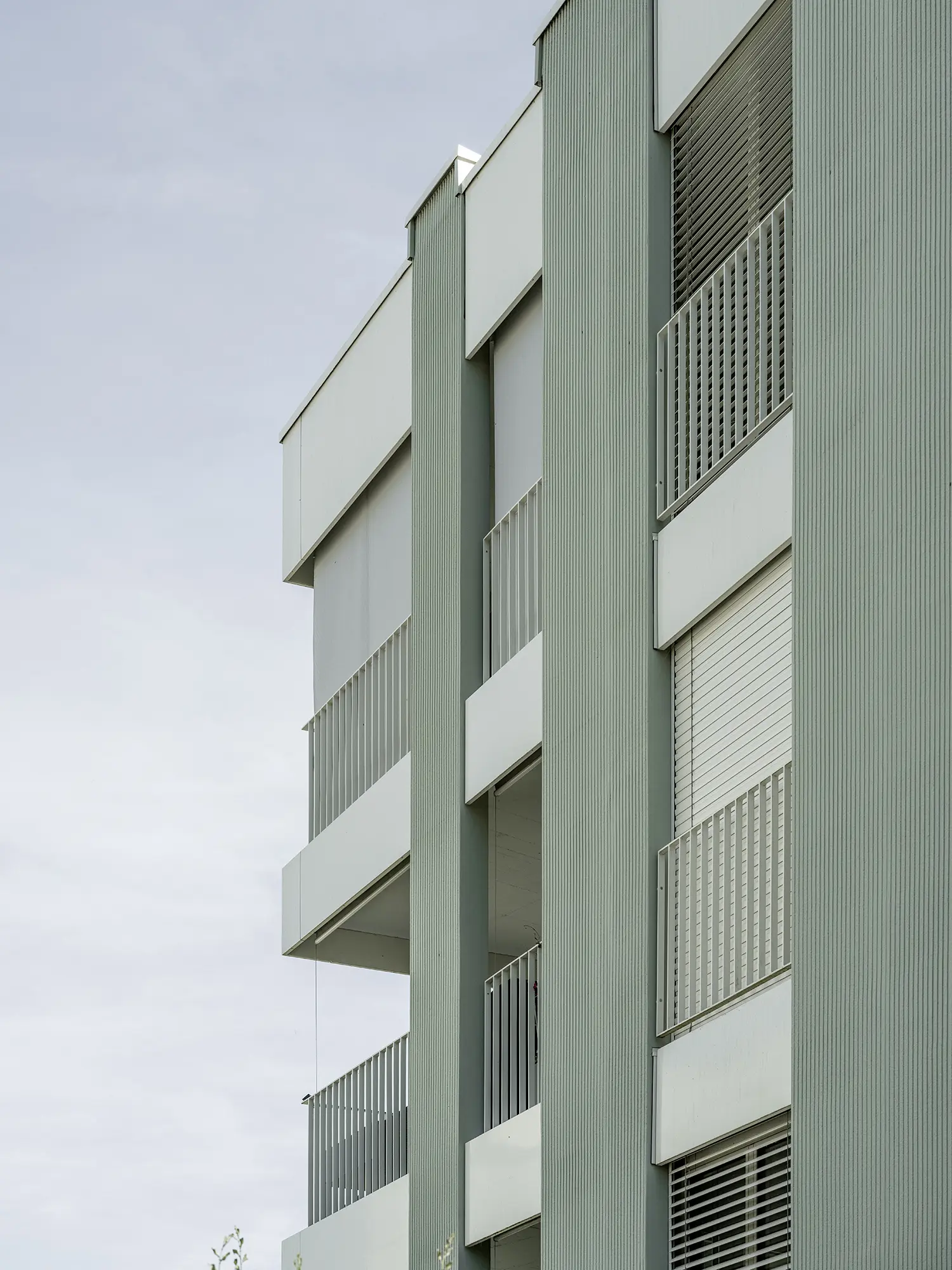 Seraina Invest Buchrain NB 004 LR
