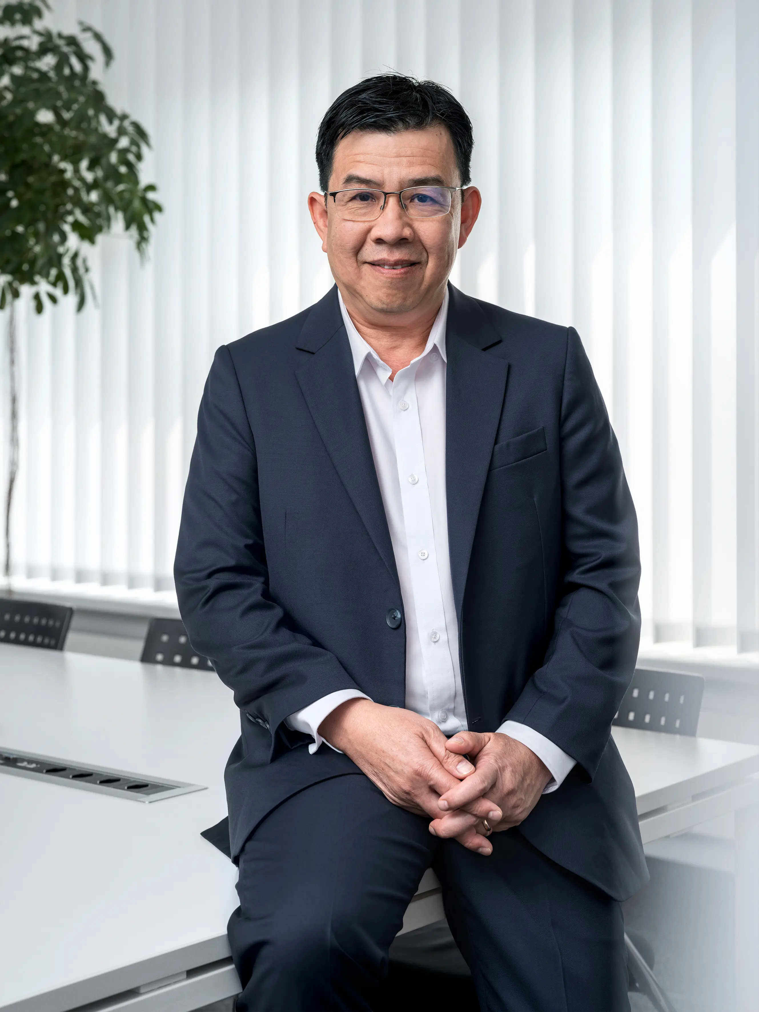 1694677210 Khoa Trinh Rgb