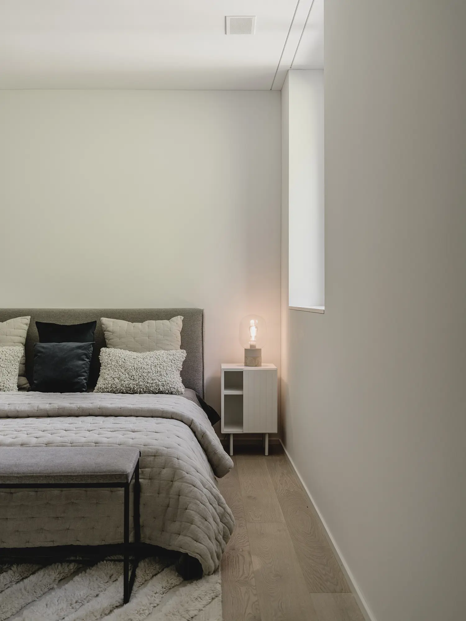 Seraina Invest Interior NB 04 LR
