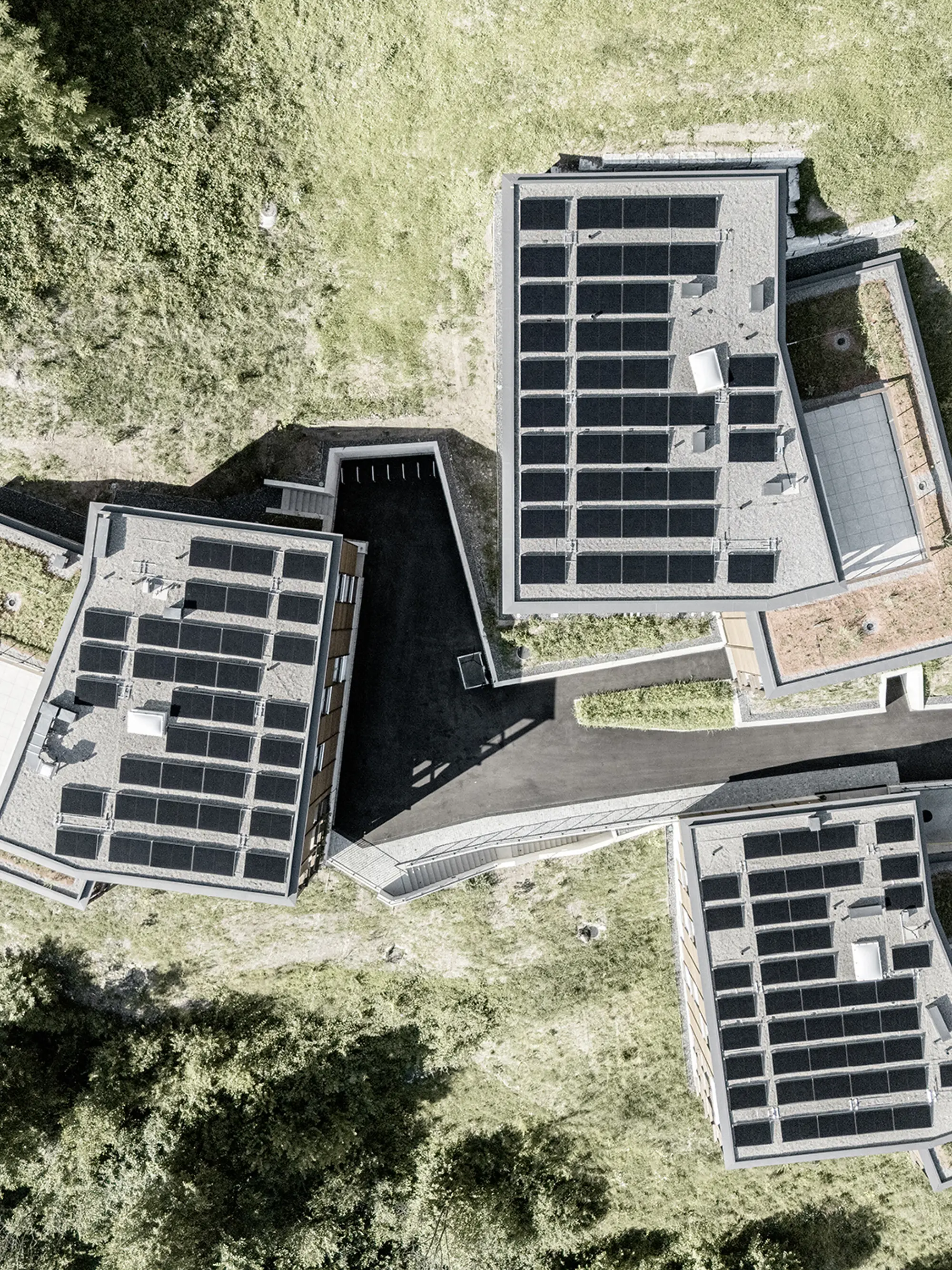 Seraina Invest Vitznau Aussen NB 001 LR