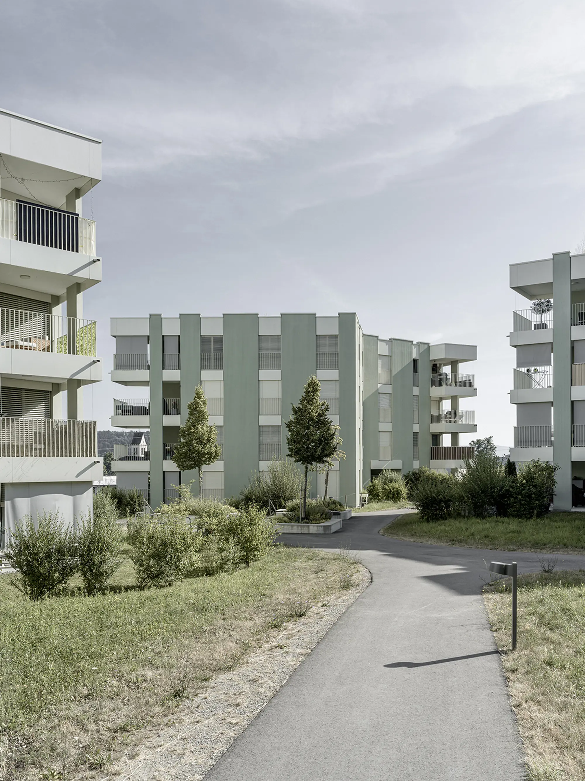Seraina Invest Buchrain NB 002 LR